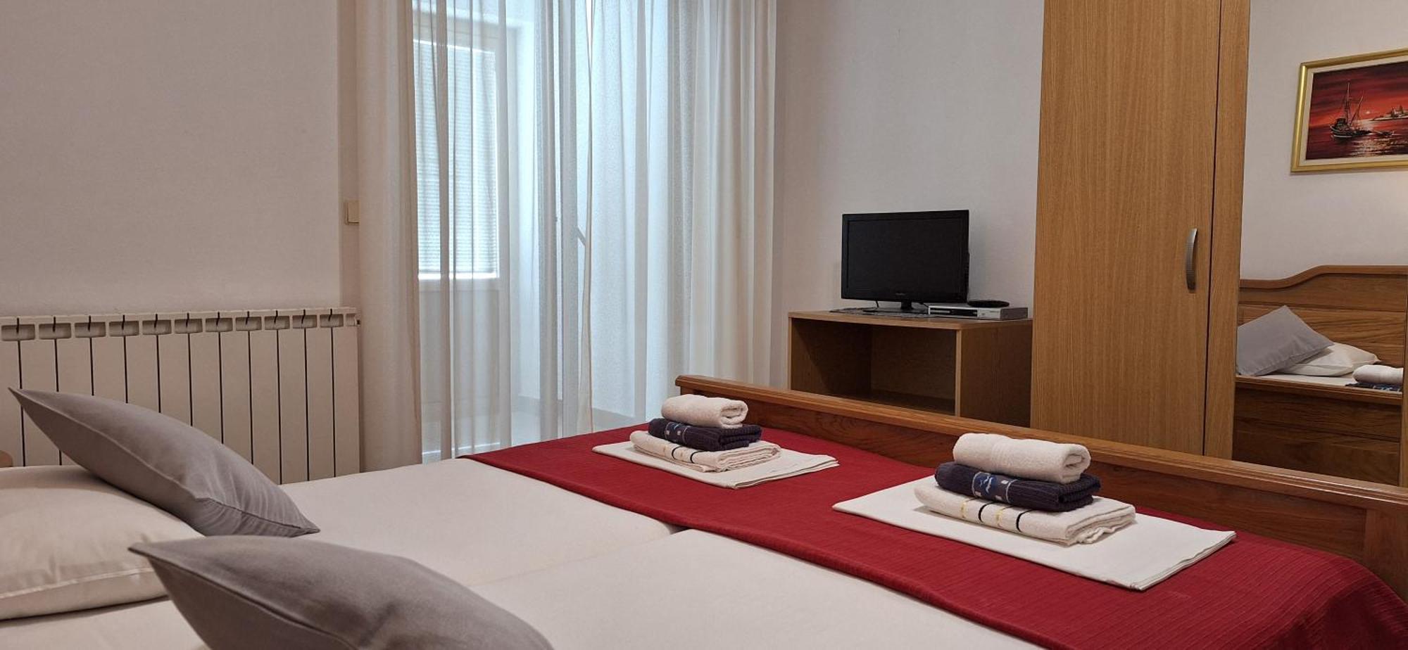 Apartments And Rooms Vinko Barbat na Rabu Екстериор снимка