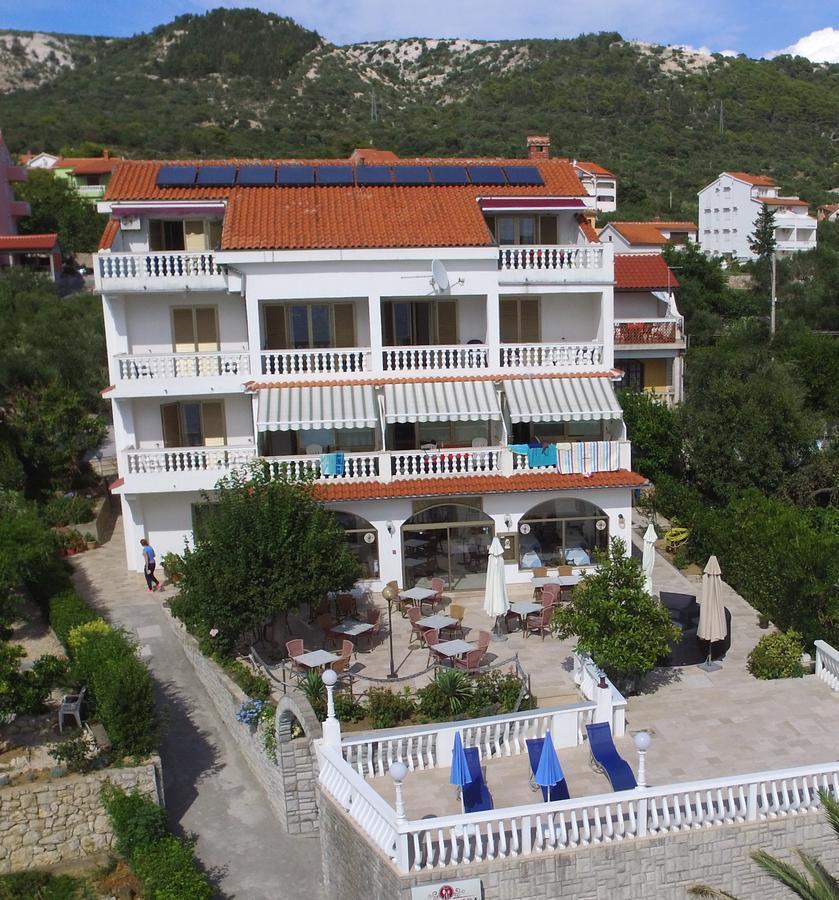 Apartments And Rooms Vinko Barbat na Rabu Екстериор снимка